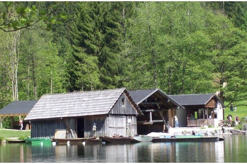 Hütte
